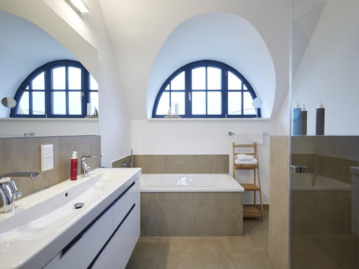 Reetland Am Meer - Premium Reetdachvilla Mit 3 Schlafzimmern, Sauna Und Kamin F14 德兰斯克 外观 照片