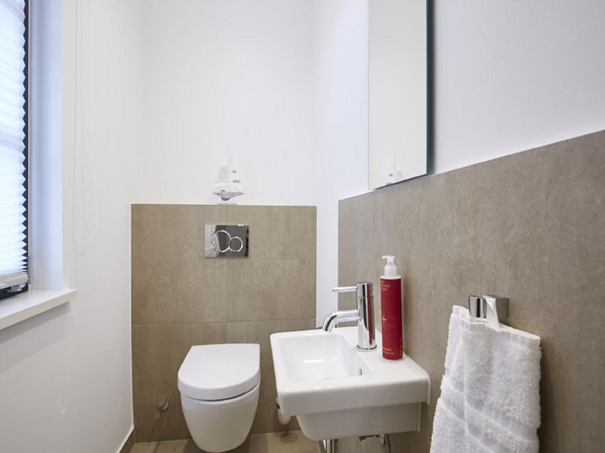 Reetland Am Meer - Premium Reetdachvilla Mit 3 Schlafzimmern, Sauna Und Kamin F14 德兰斯克 外观 照片